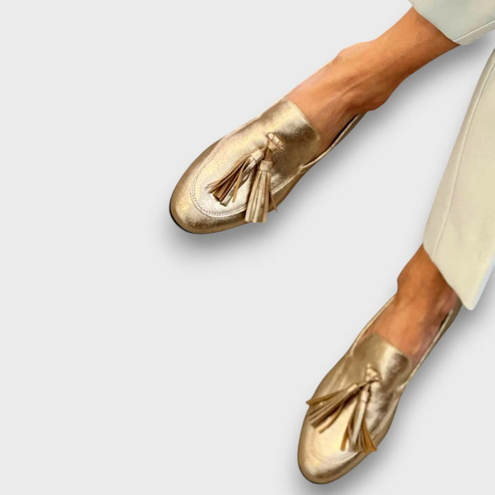 Beatrice – Golden Loafers with Shine