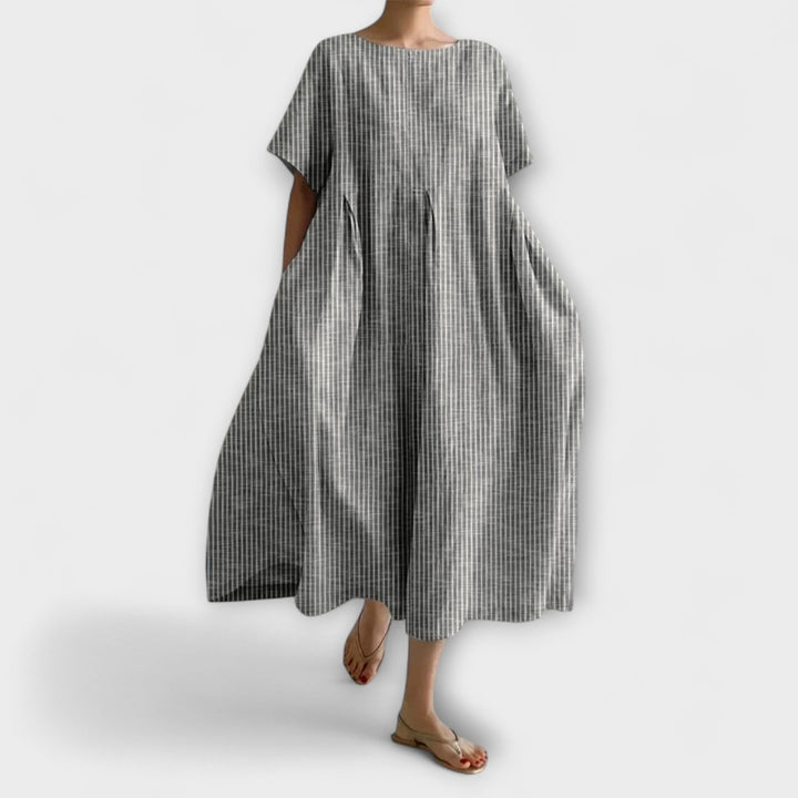 Nava – Airy Dress with Loose Silhouette