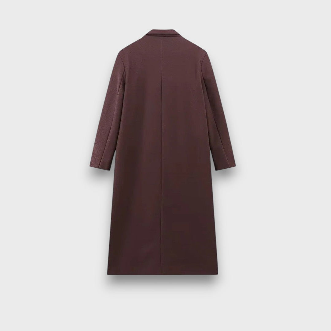 Oslaine – Maximalist coat with masculine silhouette