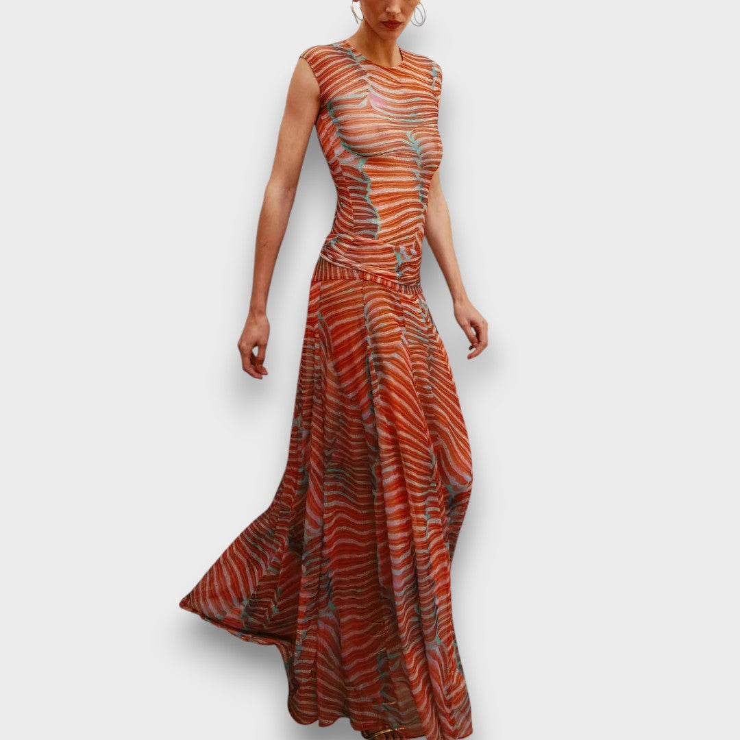 Sirelle – Two-piece with graphic lightness