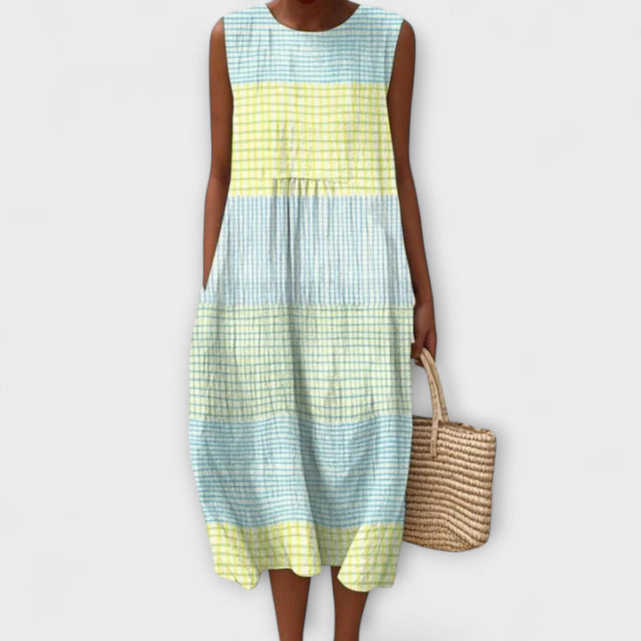 Sandera – Dress for Timeless Elegance