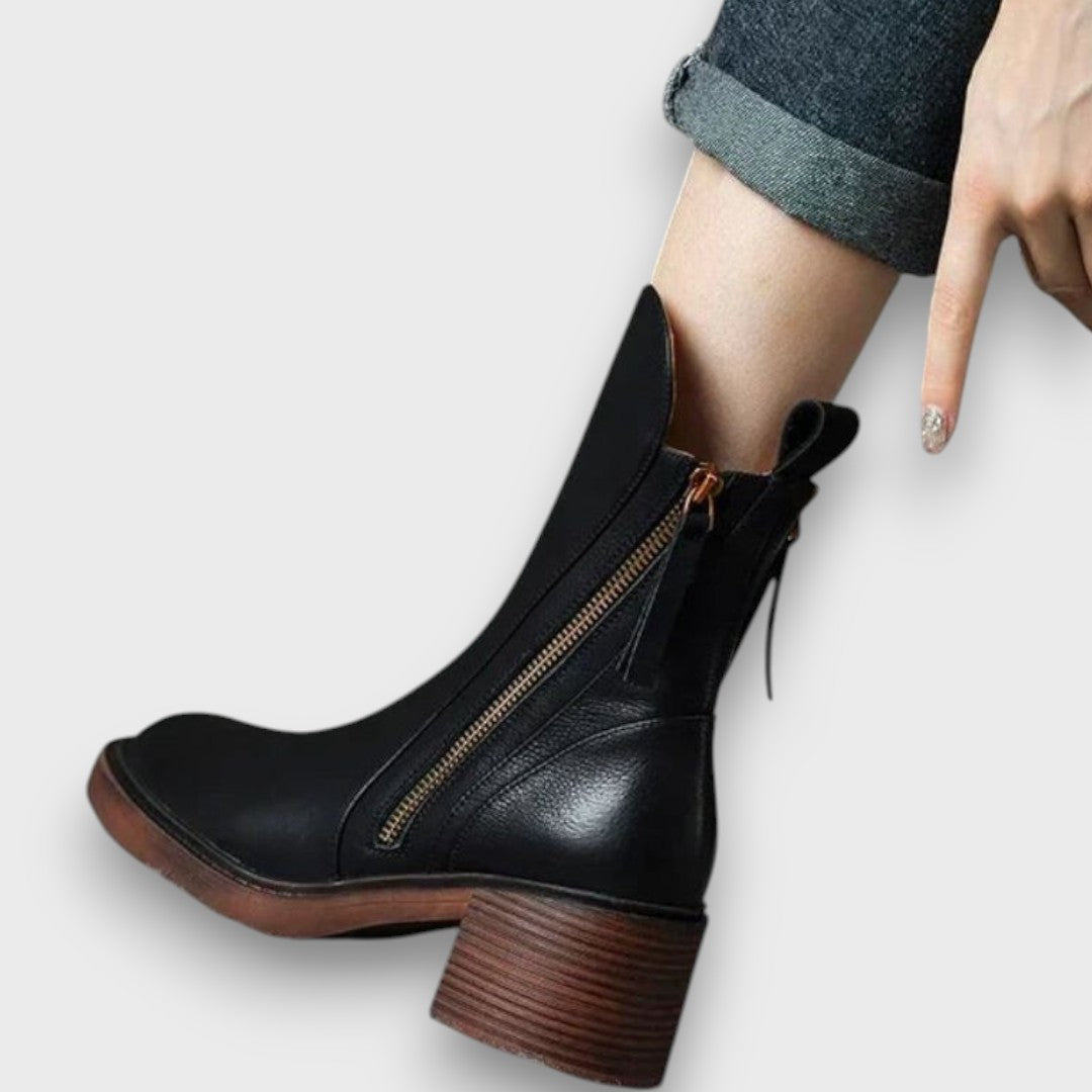 Gavira – Ankle Boots with Heel