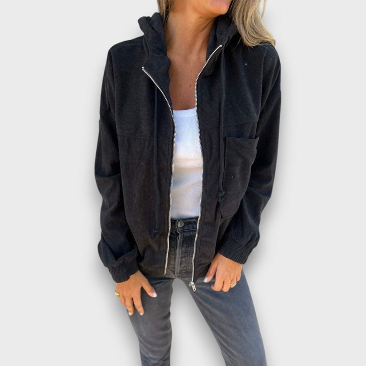 Danna – Relaxed jacket with hood and retro charm