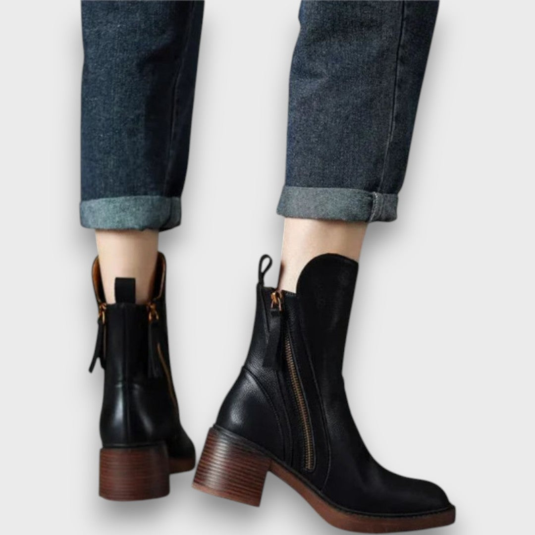 Gavira – Ankle Boots with Heel