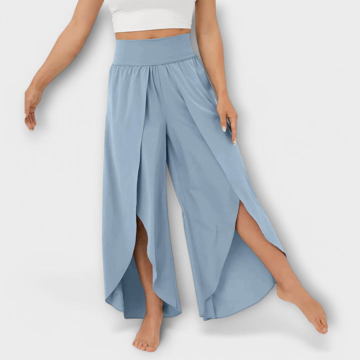 Leyranna – Flowing Summer Pants with Feminine Leg Slit