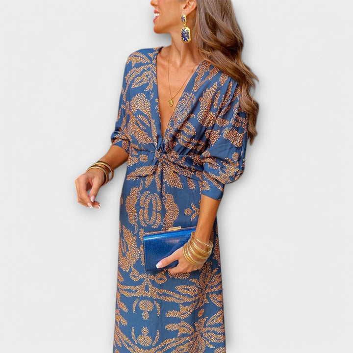 Noira – Maxi Dress with Knot and Print Accent