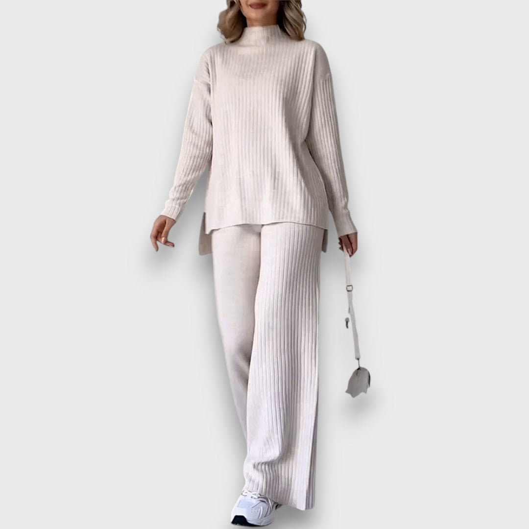 Sorina – Minimalist two-piece set