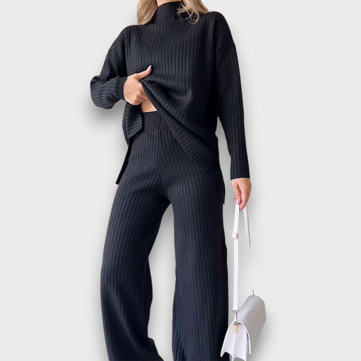 Sorina – Minimalist two-piece set