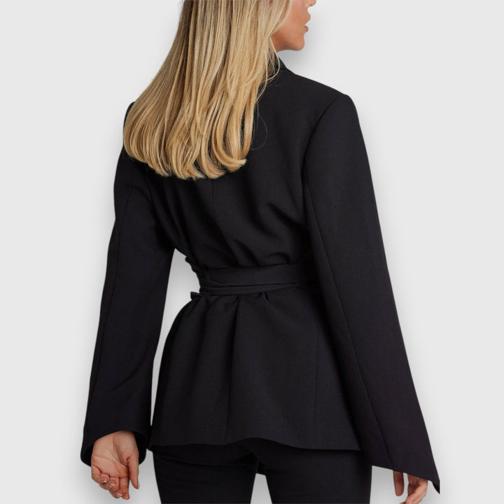 Jarela – Blazer with Belt