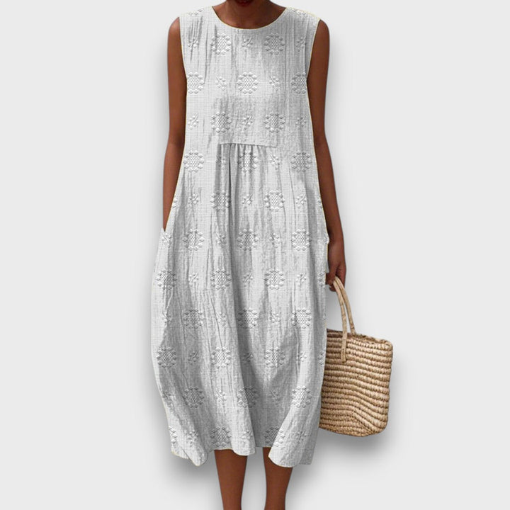 Serava – Embroidered Midi Dress