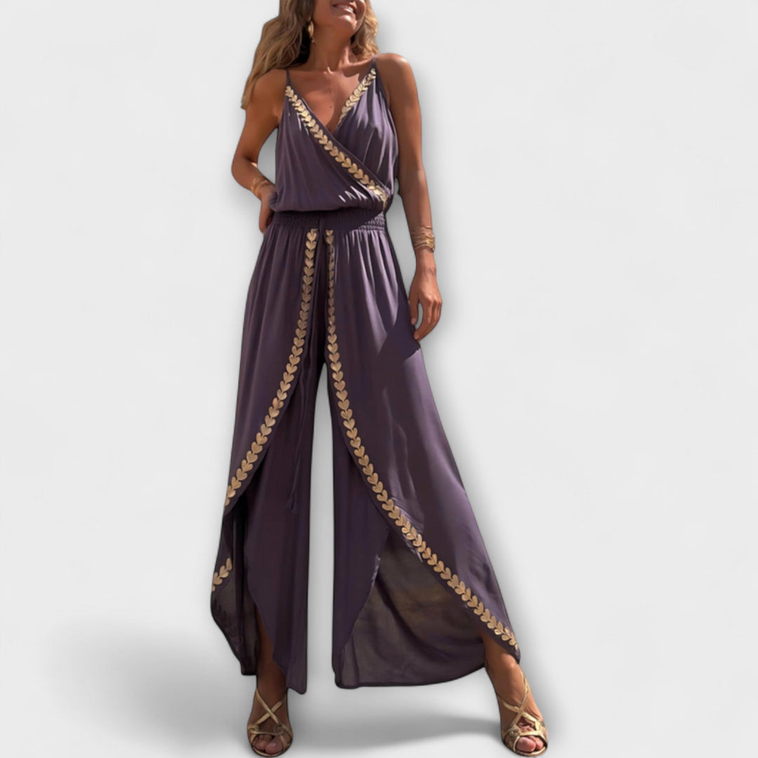 Helistra – Jumpsuit with Golden Accents and Boho Flair