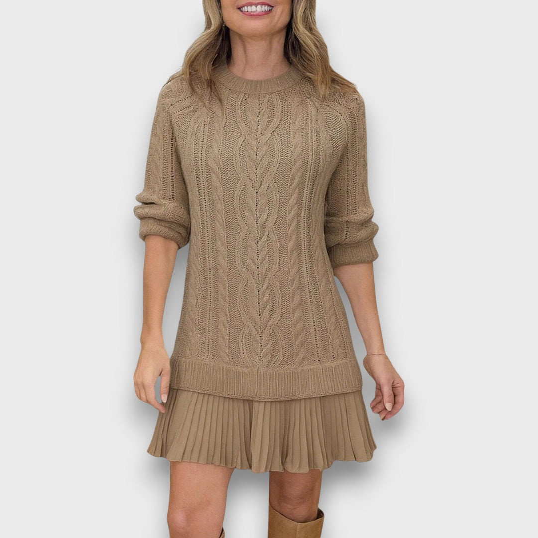 Clarisse – Knit Dress with pleated hem