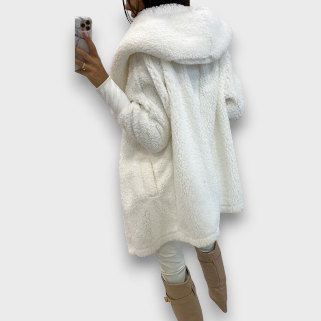 Melora – Plush Hooded Teddy Coat
