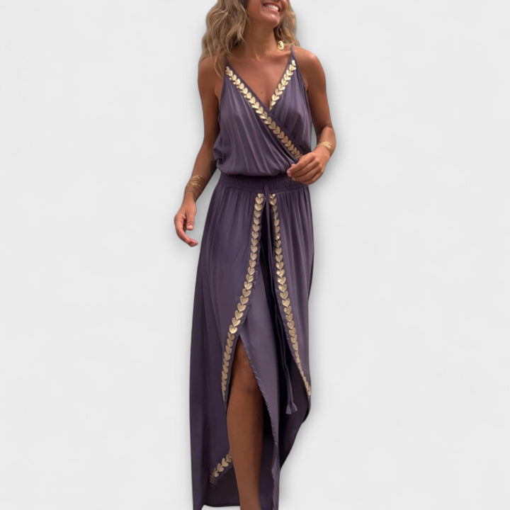 Helistra – Jumpsuit with Golden Accents and Boho Flair