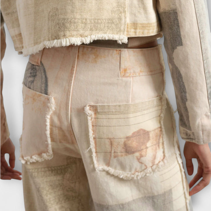 Rhea – Printed Wide-Leg Jeans with Vintage Flair