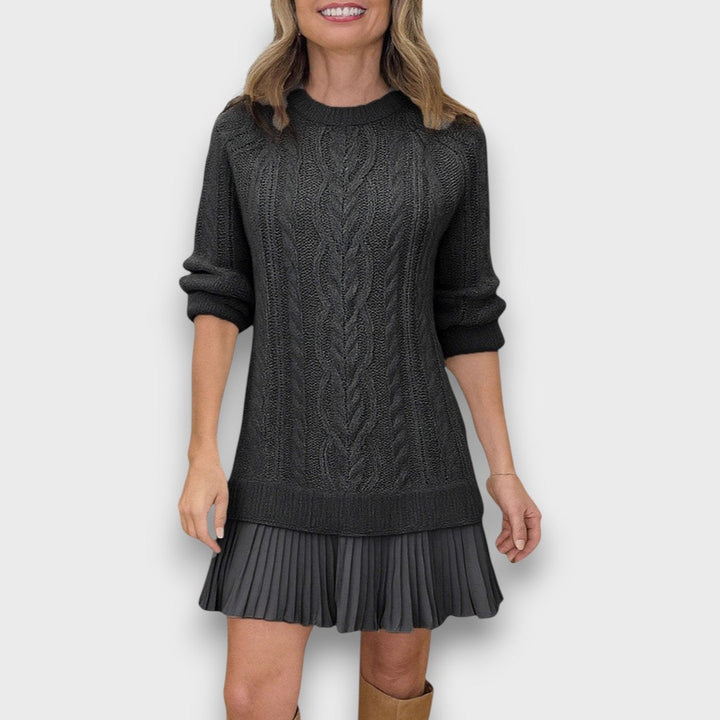 Clarisse – Knit Dress with pleated hem