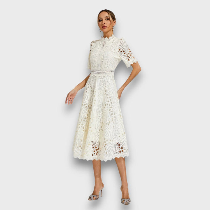 Norelia – Elegant Midi Dress with Lace Detail