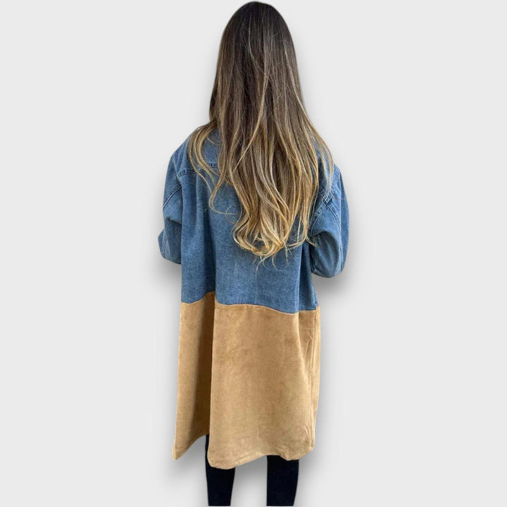 Ariana – Elegant coat with contrasting textures