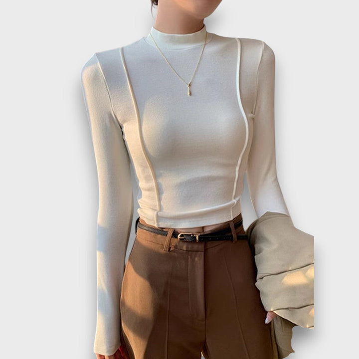 Audrine – Slim-Fit Long Sleeve with Elegant Line