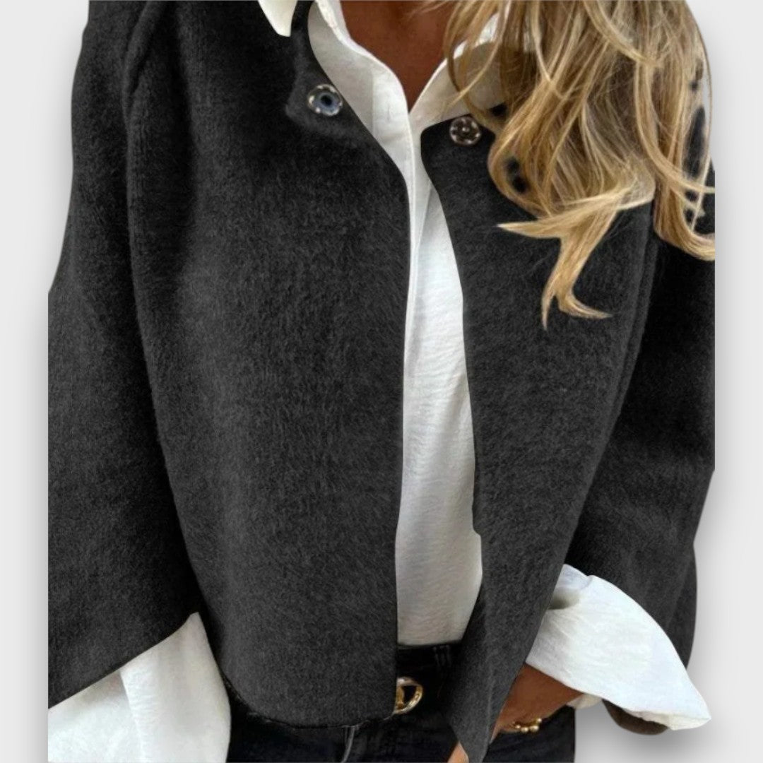 Celeste – Elegant Short Cardigan with Soft Texture