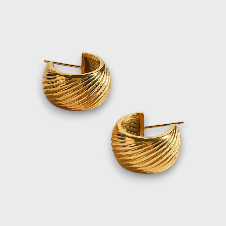 Emy – Vintage-inspired hoops with a luxurious flair