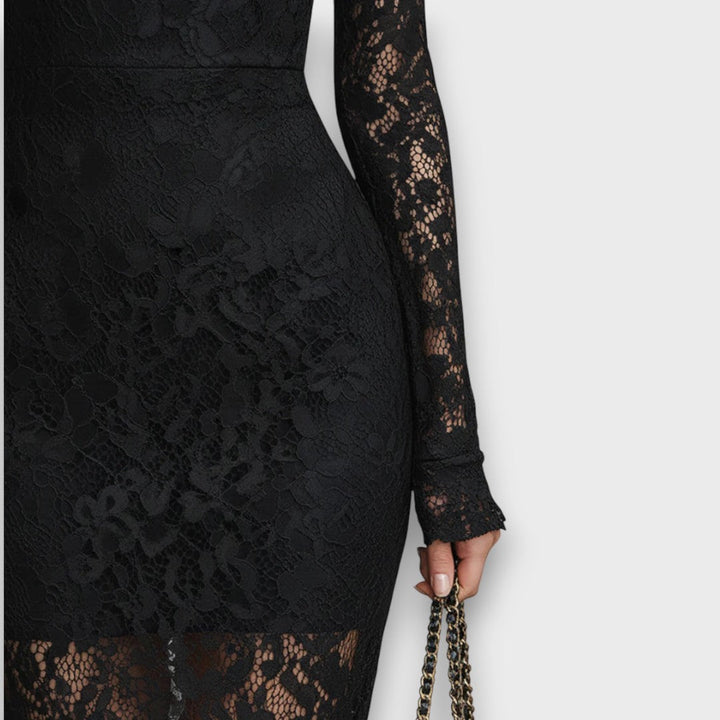 Nyxelle – Lace Fishtail Evening Dress