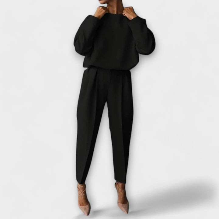 Lily – Two-Piece Set with Elegant Ease