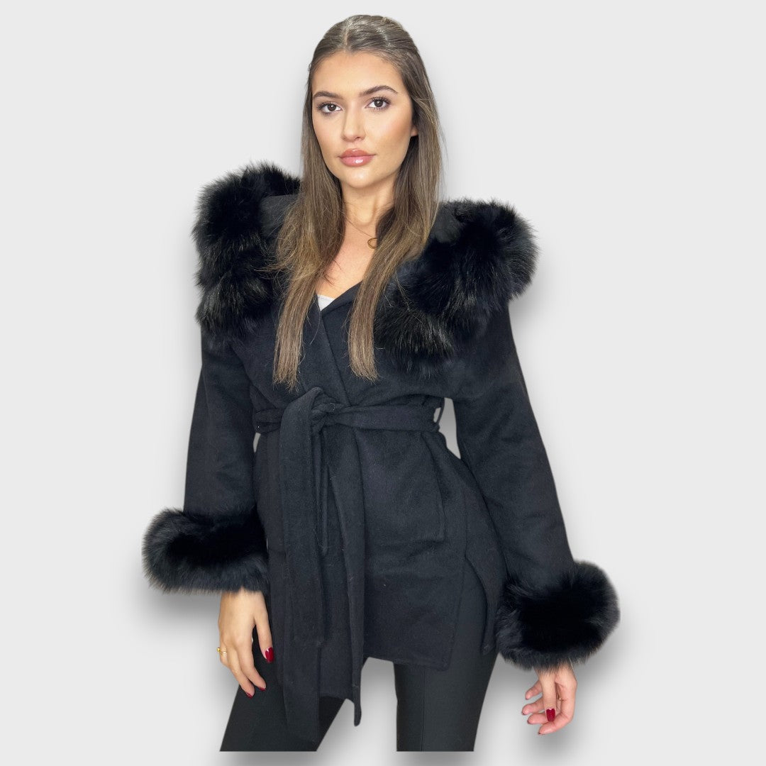 Cartelle – Elegant long coat with hood and statement trim
