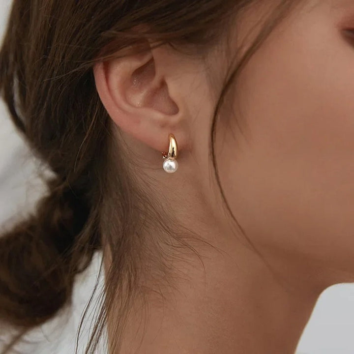 Narah – Pearl Accent Hoop Earrings