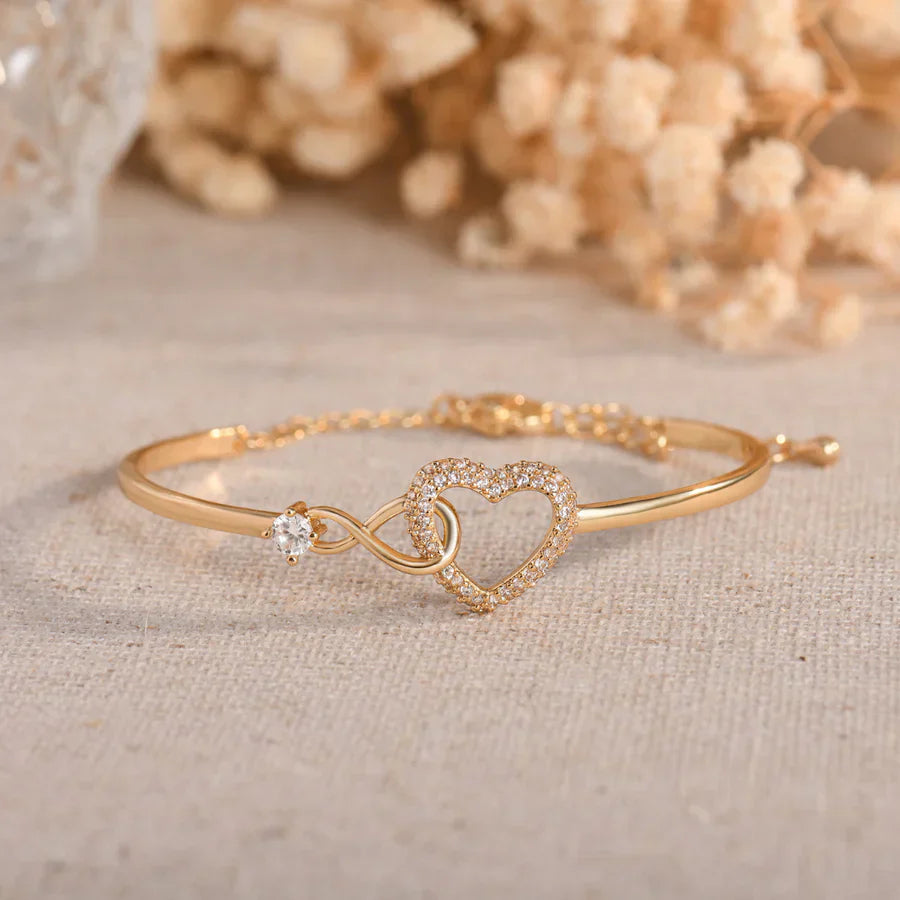 Millie – Infinity Heart Bracelet