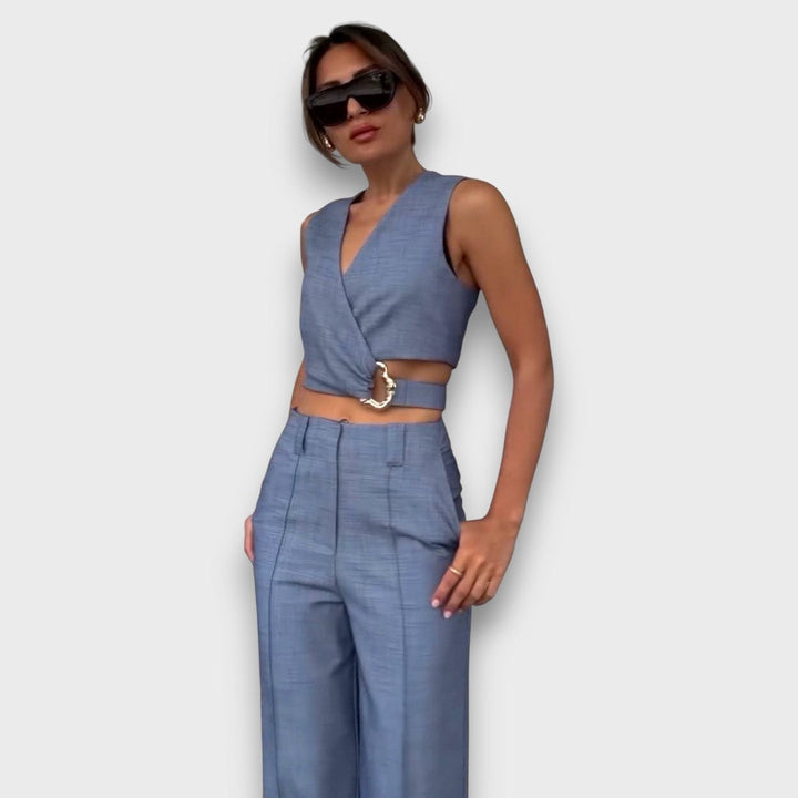 Solange – White Set with Waist Belt and Wide Leg