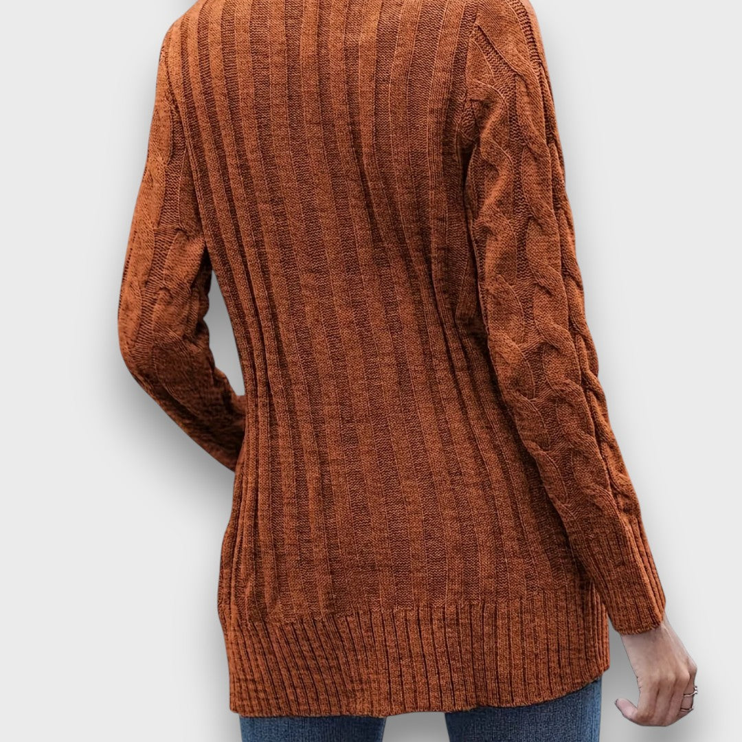 Dionara – Cozy cable knit cardigan