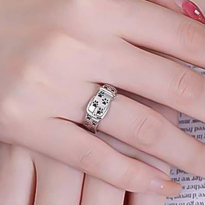 Pawson – Playful Paw-Detail Ring with Character