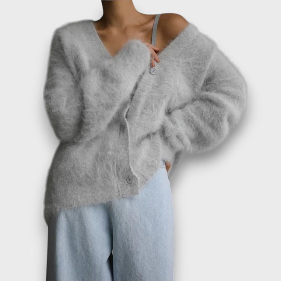 Laria – Cozy Cardigan with Classic Cut