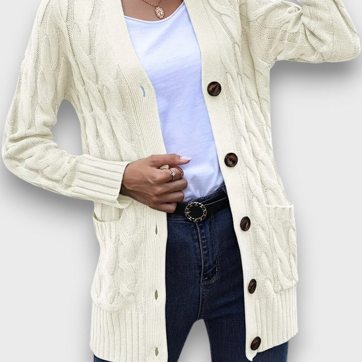 Dionara – Cozy cable knit cardigan