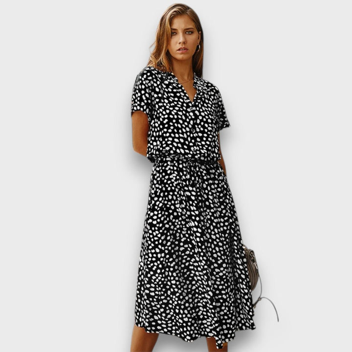 Solvinea – Buttoned Midi Dress with Vintage Print