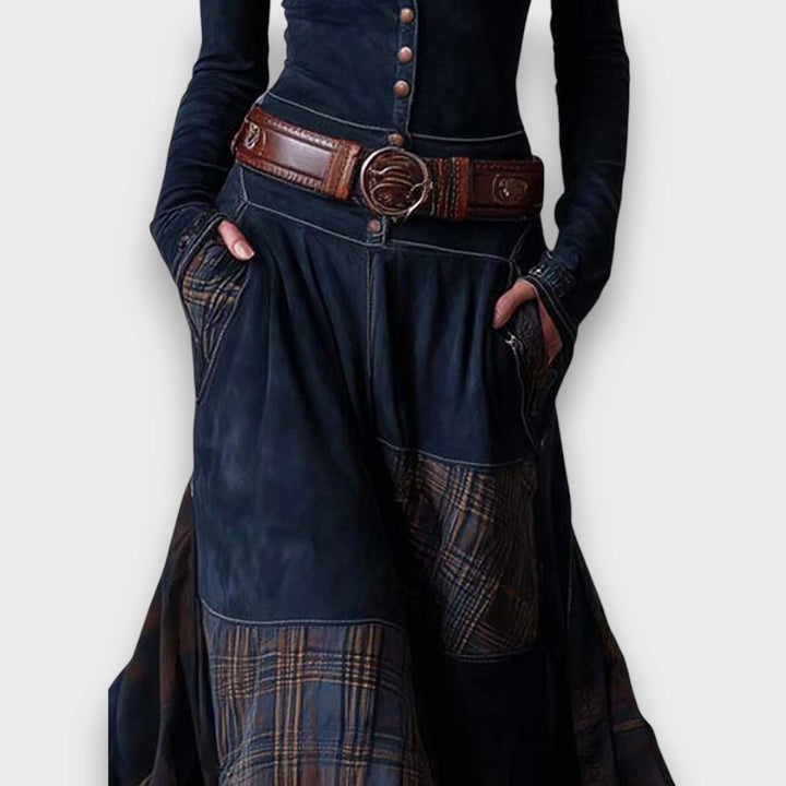 Milana – Elegant Suede-Feel Maxi Dress