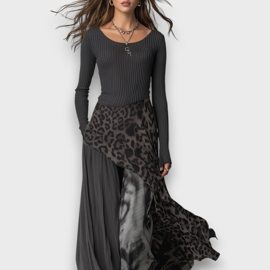 Zelvara – Mixed-Print Maxi Dress