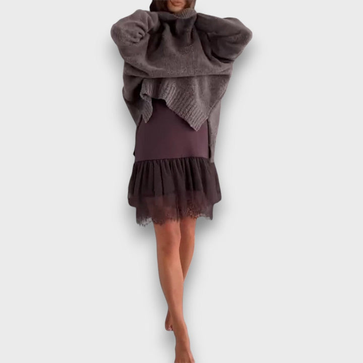 Reign – Cozy Knit & Lace Layered Set