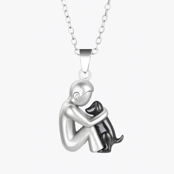 Amora – Hug Pendant Necklace with Heartfelt Bond