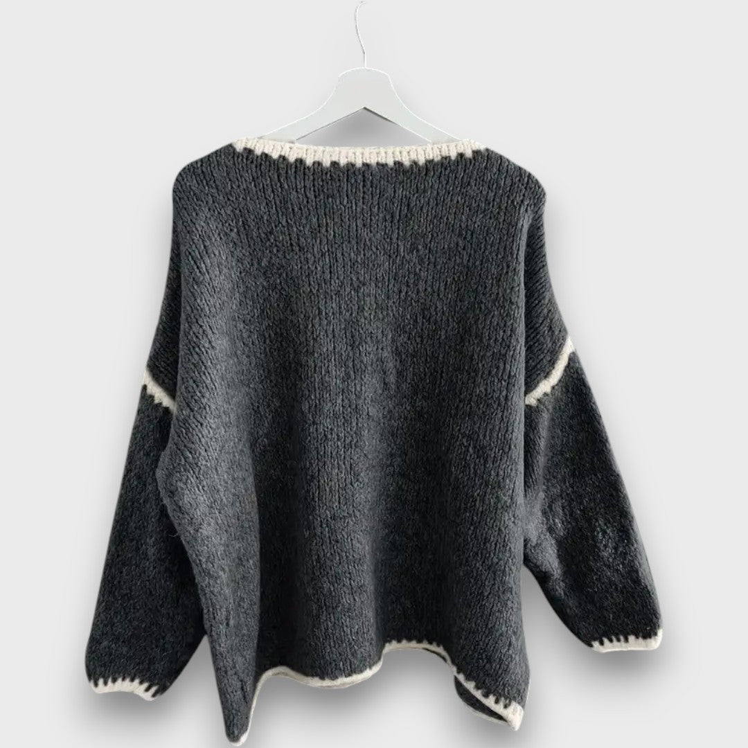 Mirellan– Cozy Contrast Knit Sweater