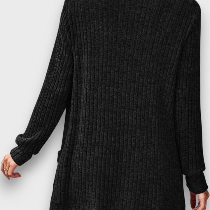 Serenya – Classic Pocket Cardigan