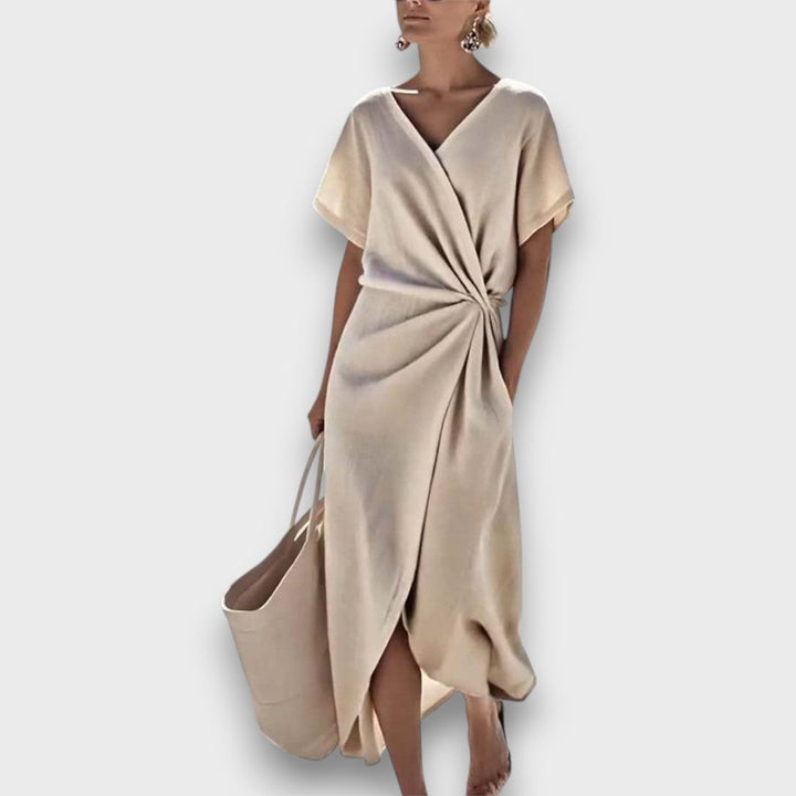 Noraya – Loose-Fitting Wrap Dress
