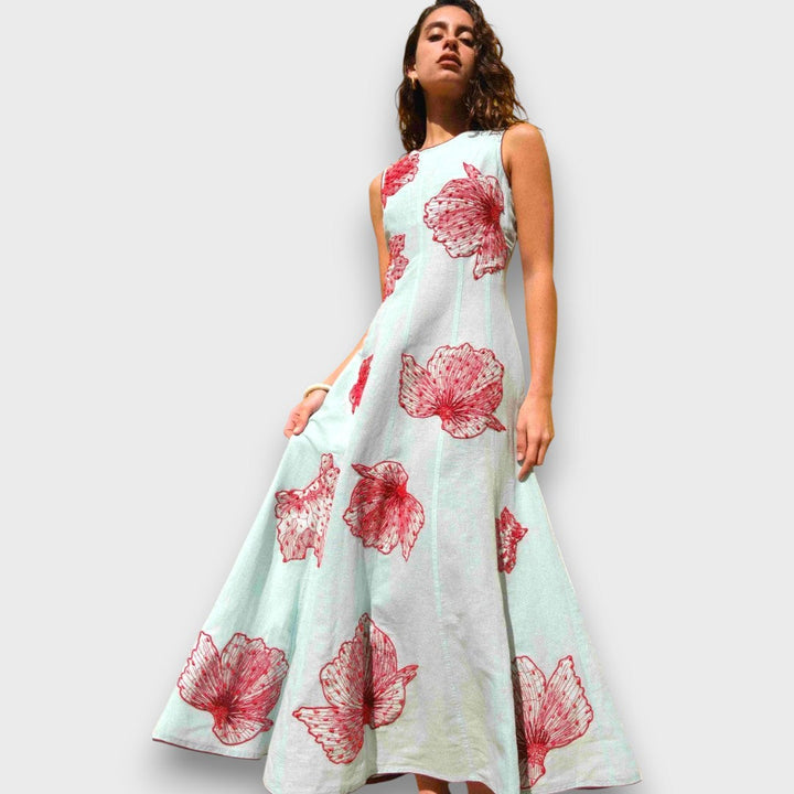 Maline – Embroidered Maxi Dress with Boho Flair
