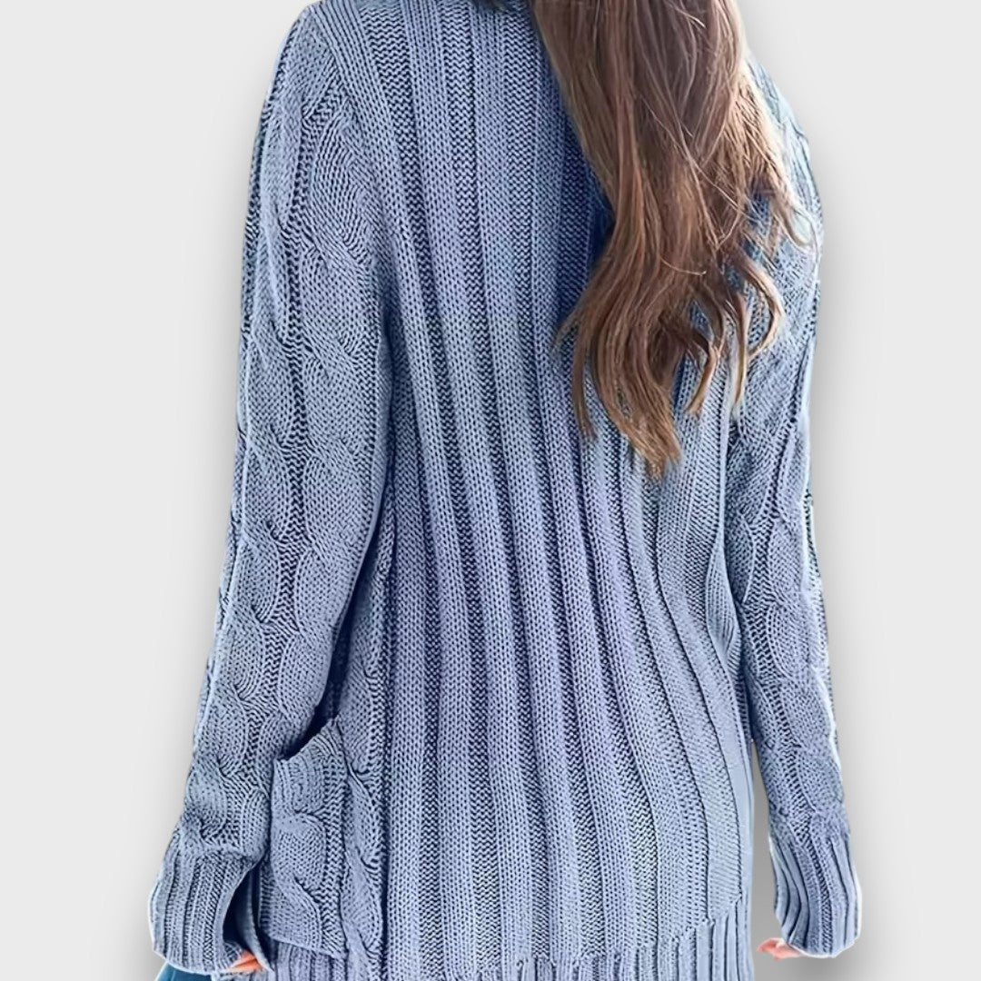 Seliah – Classic cable knit cardigan
