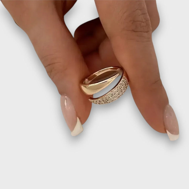 Aurena Haven Ring – Supporting the Fight Against Breast Cancer