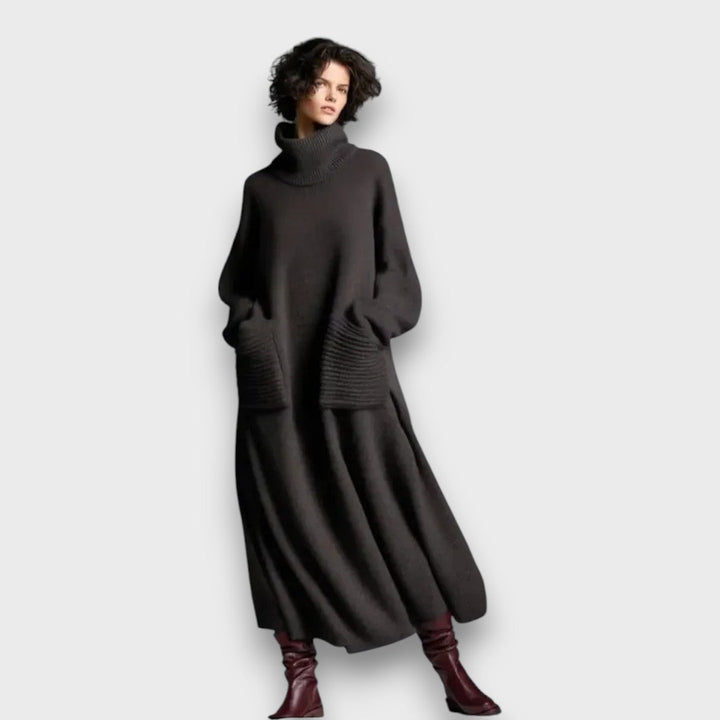 Renasha – Cozy High-Neck Relaxed Knit Dress