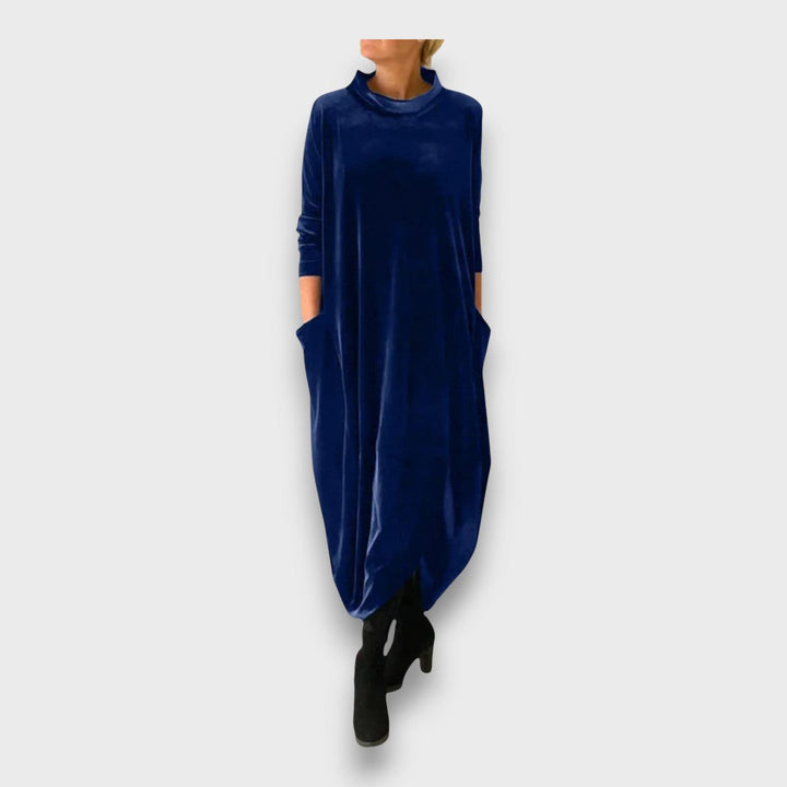 Éloura - Velvet Elegant Maxi Dress
