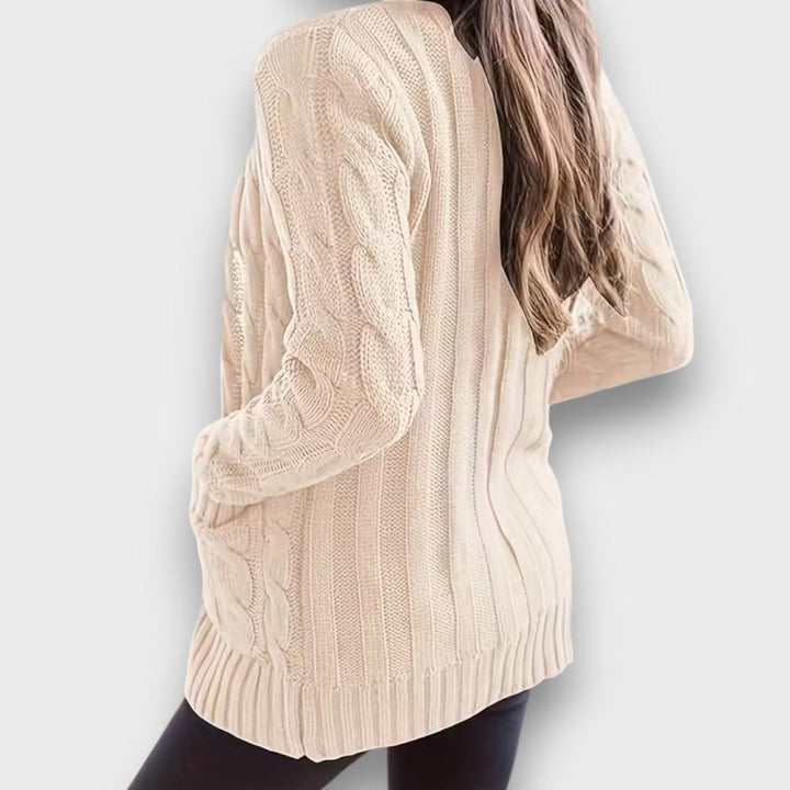 Seliah – Classic cable knit cardigan
