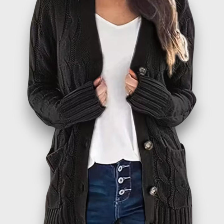 Seliah – Classic cable knit cardigan